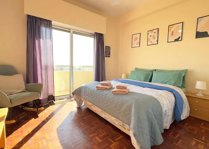Sea Panorama 2bdr Finikoudes Center Апартаменты